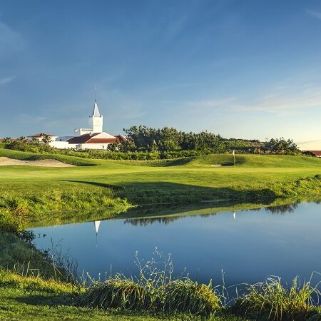 Portugal_Golfplatz_PraiaDelRey_Kappele_850x450 Golfplatz Praia d'el Rey mit Kappele