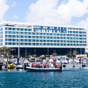 Octant-Ponta-Delgada_Aussenansicht-1180×625-1