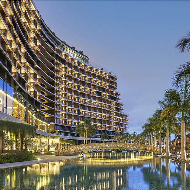 FNC-Savoy-Palace-Pool