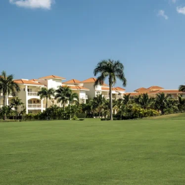 Iberostar-Selecion-Bavaro-Hotel-Golf-1180×625-1