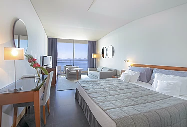 VidaMar Madeira Superior Room Sea View